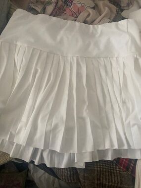 White athletic skort xl